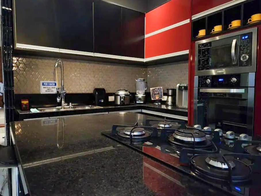 Pousada Cobertura Triplex De Luxo Com Jacuzzi *